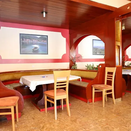 Vendégház By The Sea Racisce, Korcula - 3095 Račišće