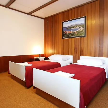 By The Sea Racisce, Korcula - 3095